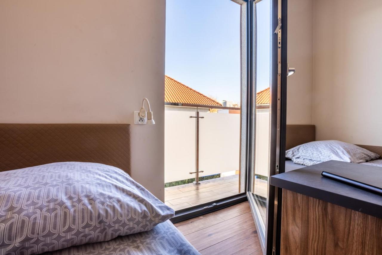 Noclegijarocin Bed & Breakfast エクステリア 写真