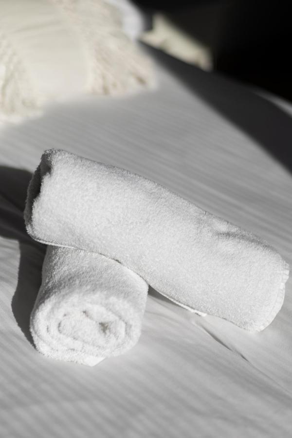 Noclegijarocin Bed & Breakfast エクステリア 写真